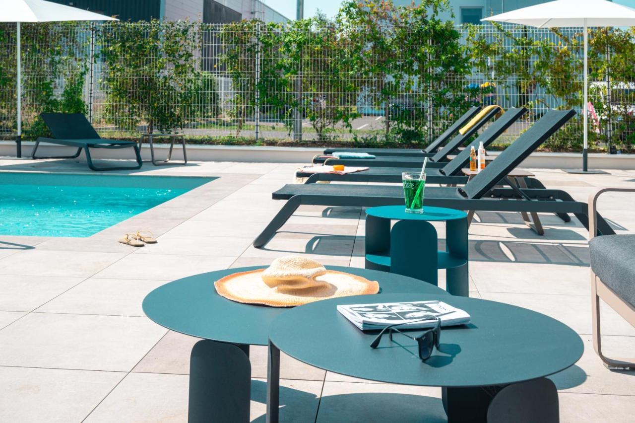 Ibis Styles Lyon Meyzieu Arena Stadium Exterior photo