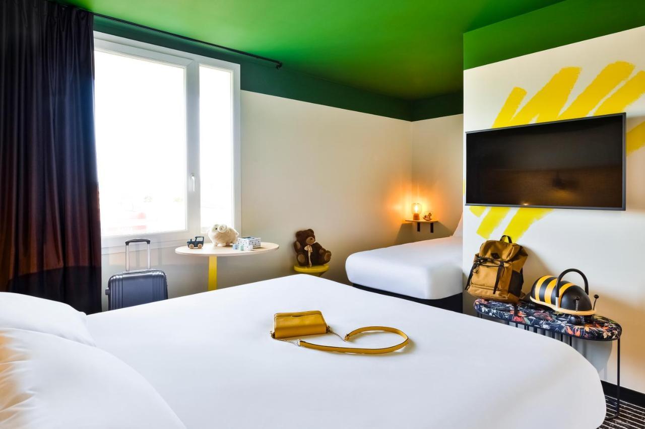 Ibis Styles Lyon Meyzieu Arena Stadium Exterior photo